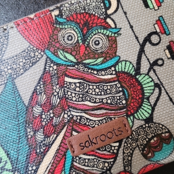 Sakroots Artist Circle 3/4 Zip Around Vegan Polyvinyl Wallet Spirit Desert Print - Picture 3 of 6